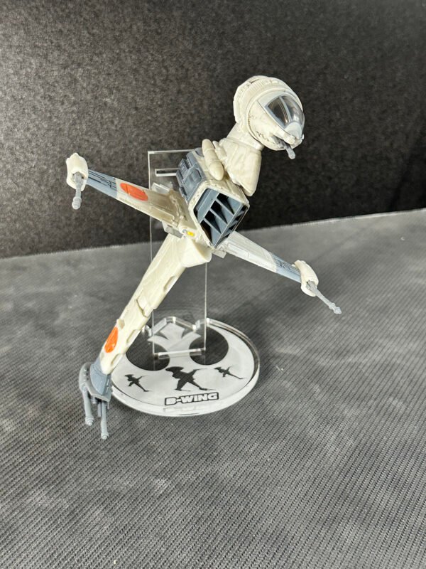 B-Wing - Image 4